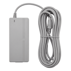 Netzteil / Adapter
